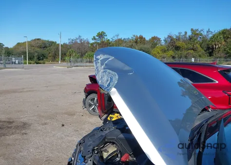 2018 Toyota Highlander Le Plus from USA, damaged, VIN 5TDZZRFH5JS254087